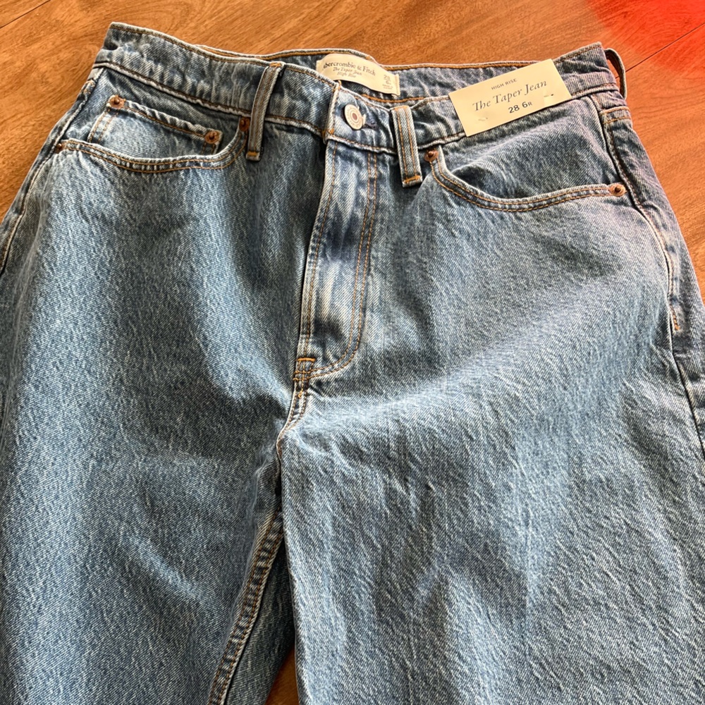 Abercrombie high rise taper Jeans size 28 NWT - Picture 5 of 11